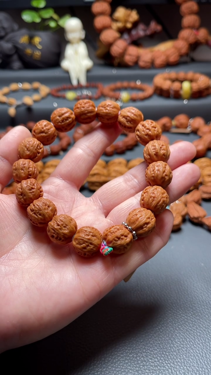 【闪购商品】文玩核桃吊坠核桃手串