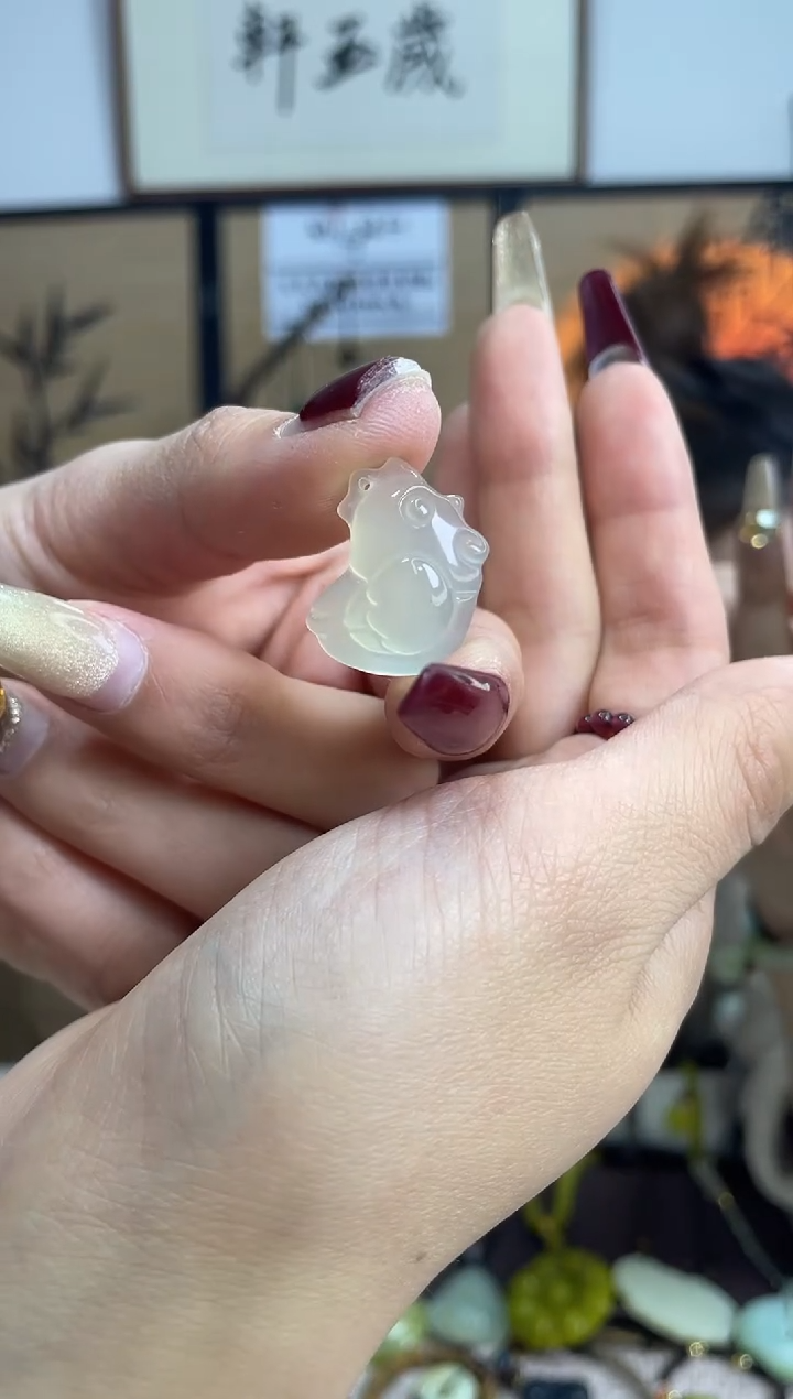 【闪购商品】岫玉吊坠未镶嵌多样性发货其中发一