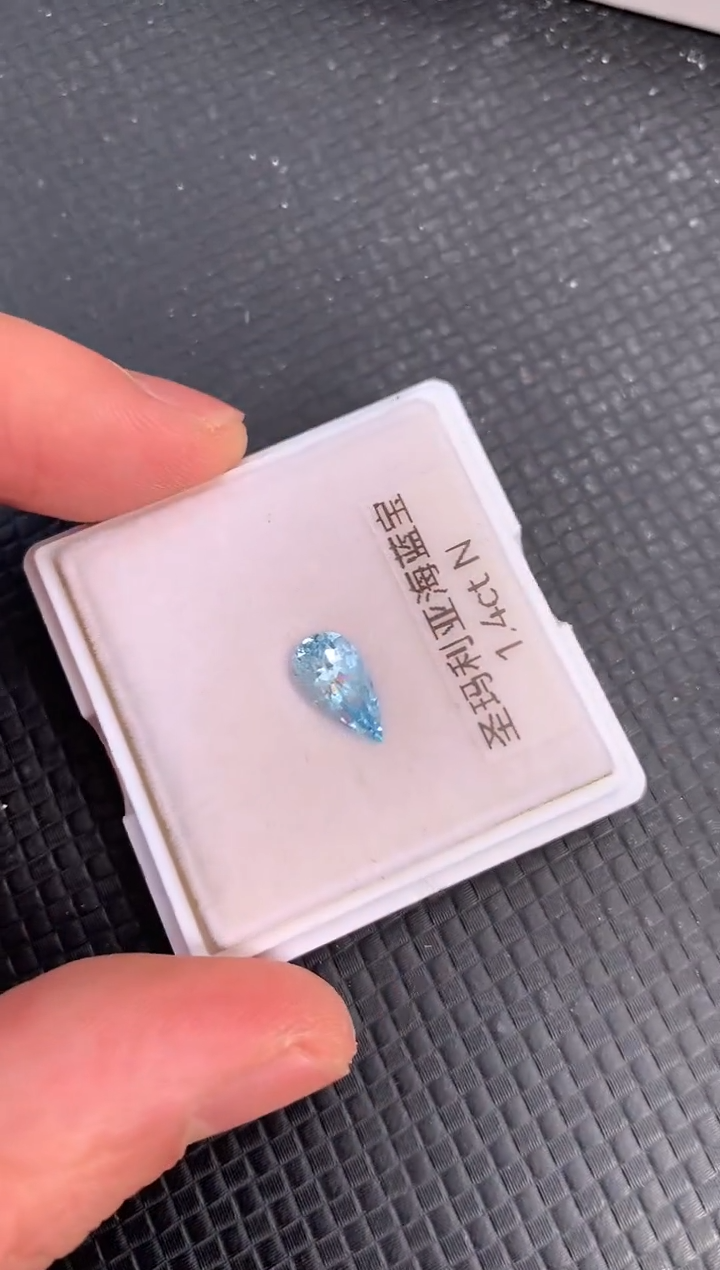 【闪购商品】海蓝宝石裸石未镶嵌天然圣玛利亚色海蓝宝石