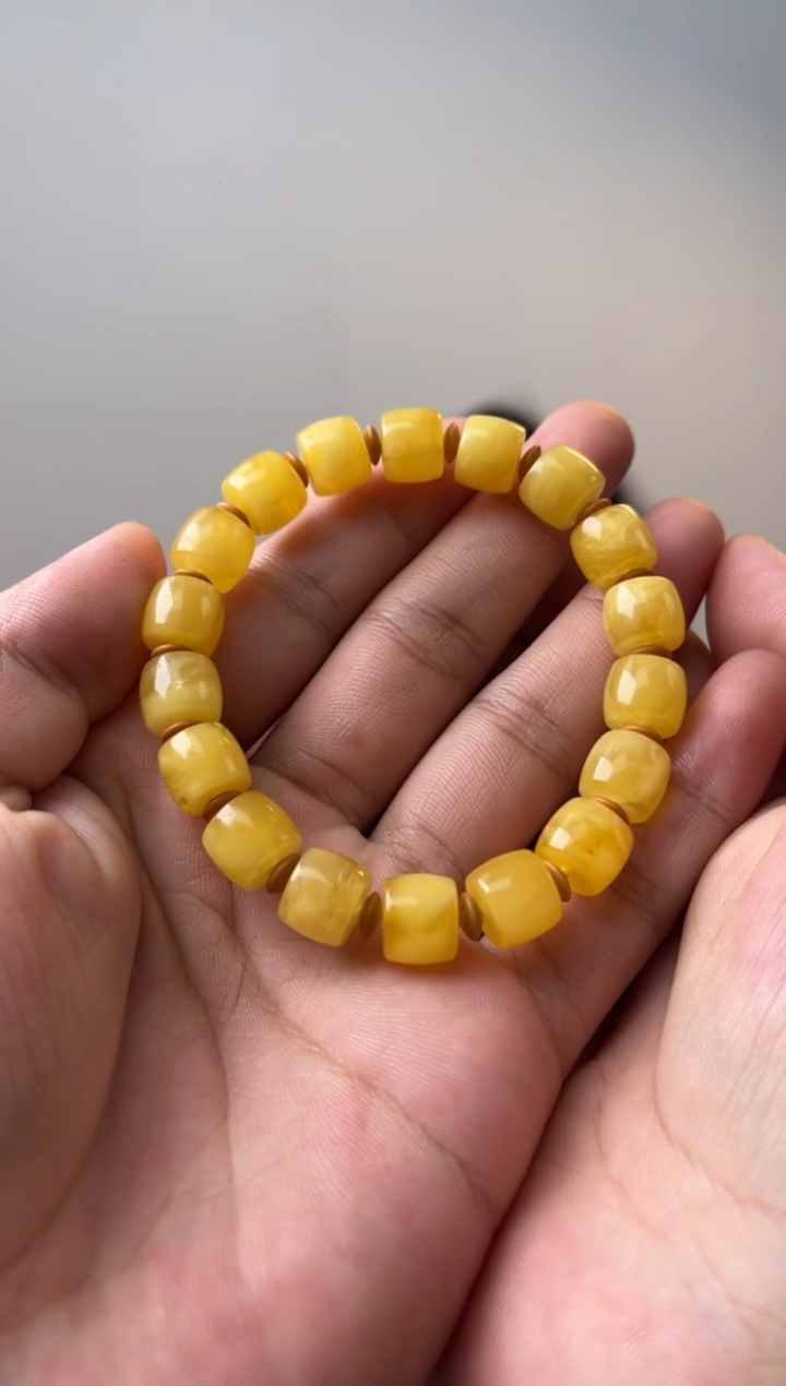 【闪购商品】蜜蜡手串未镶嵌噶玛家