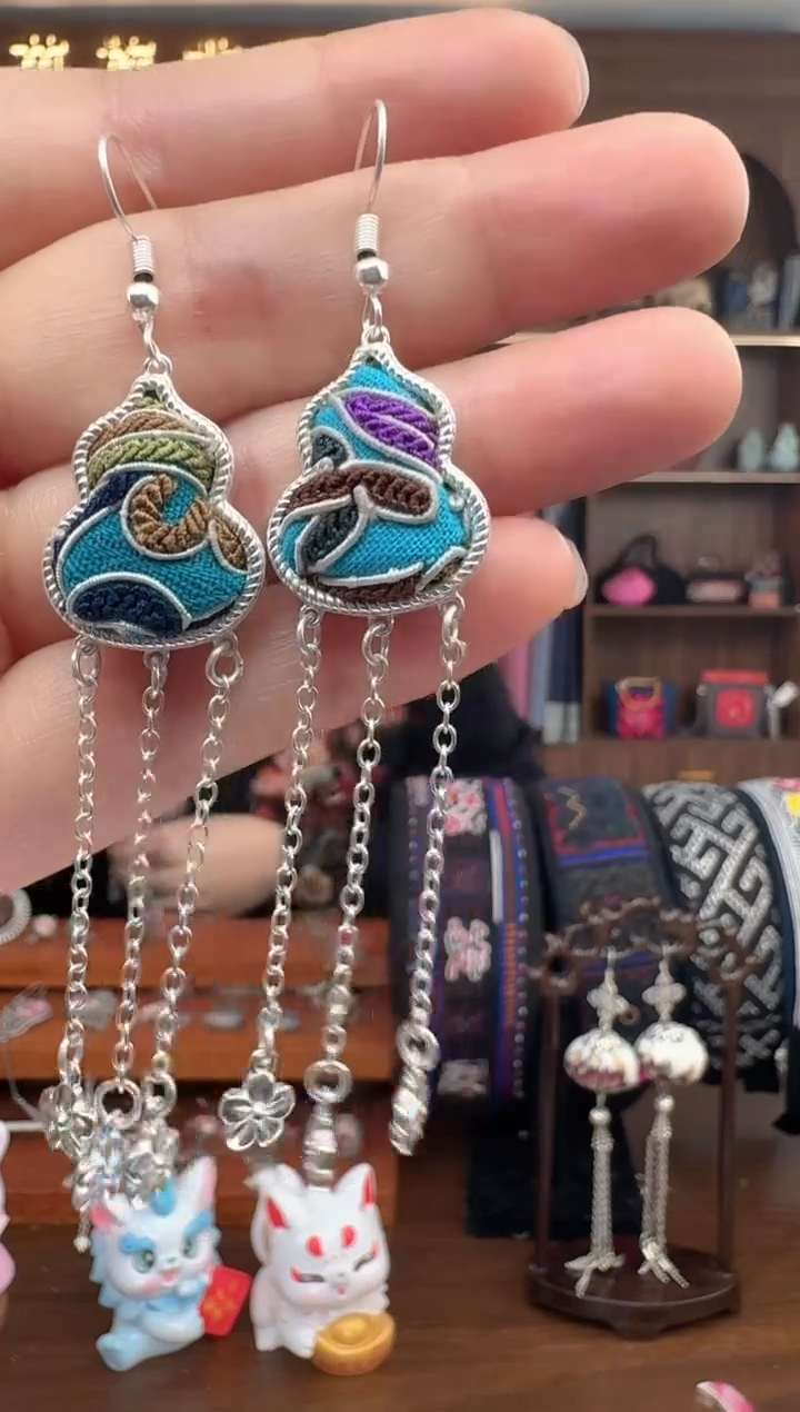 【闪购商品】织绣扶光苗绣传承190