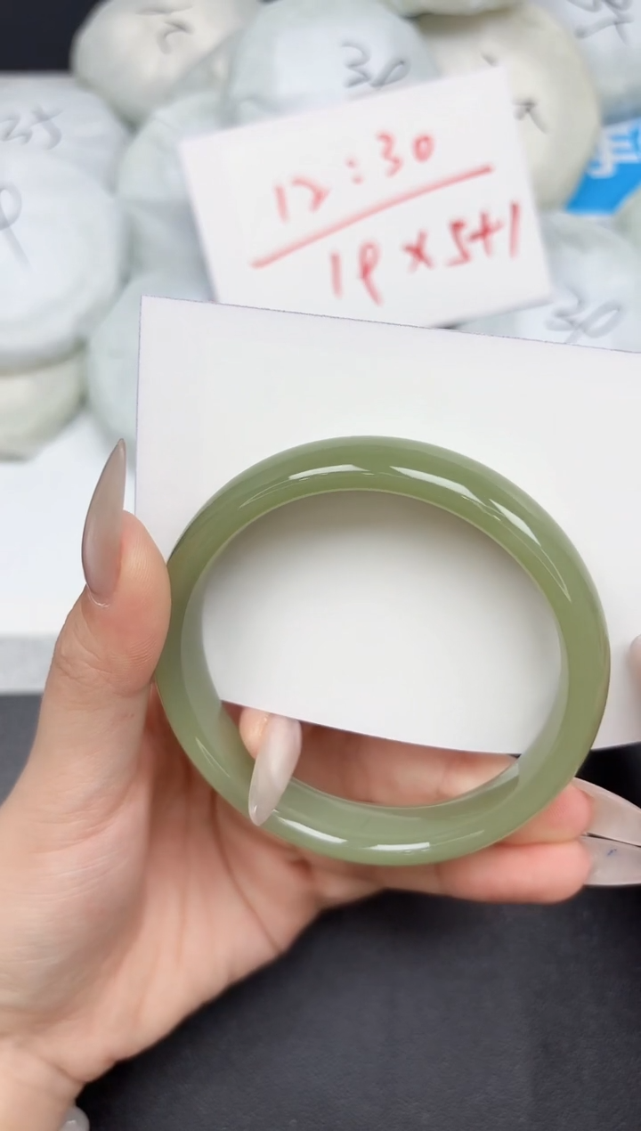 未镶嵌手镯石英质玉96-60-61