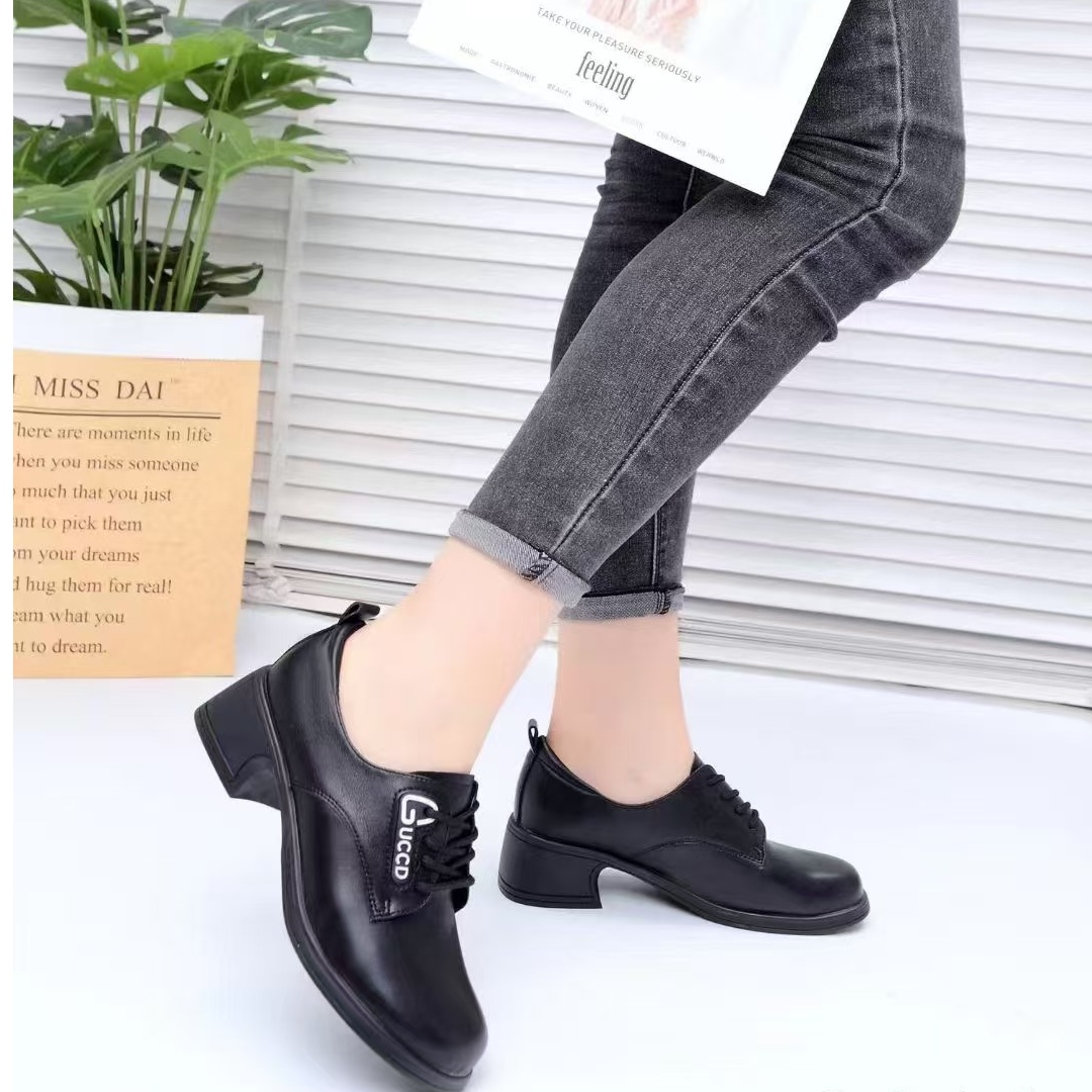 9912精品女士时尚气质粗跟百搭黑色系带乐福鞋舒适商务中跟单鞋