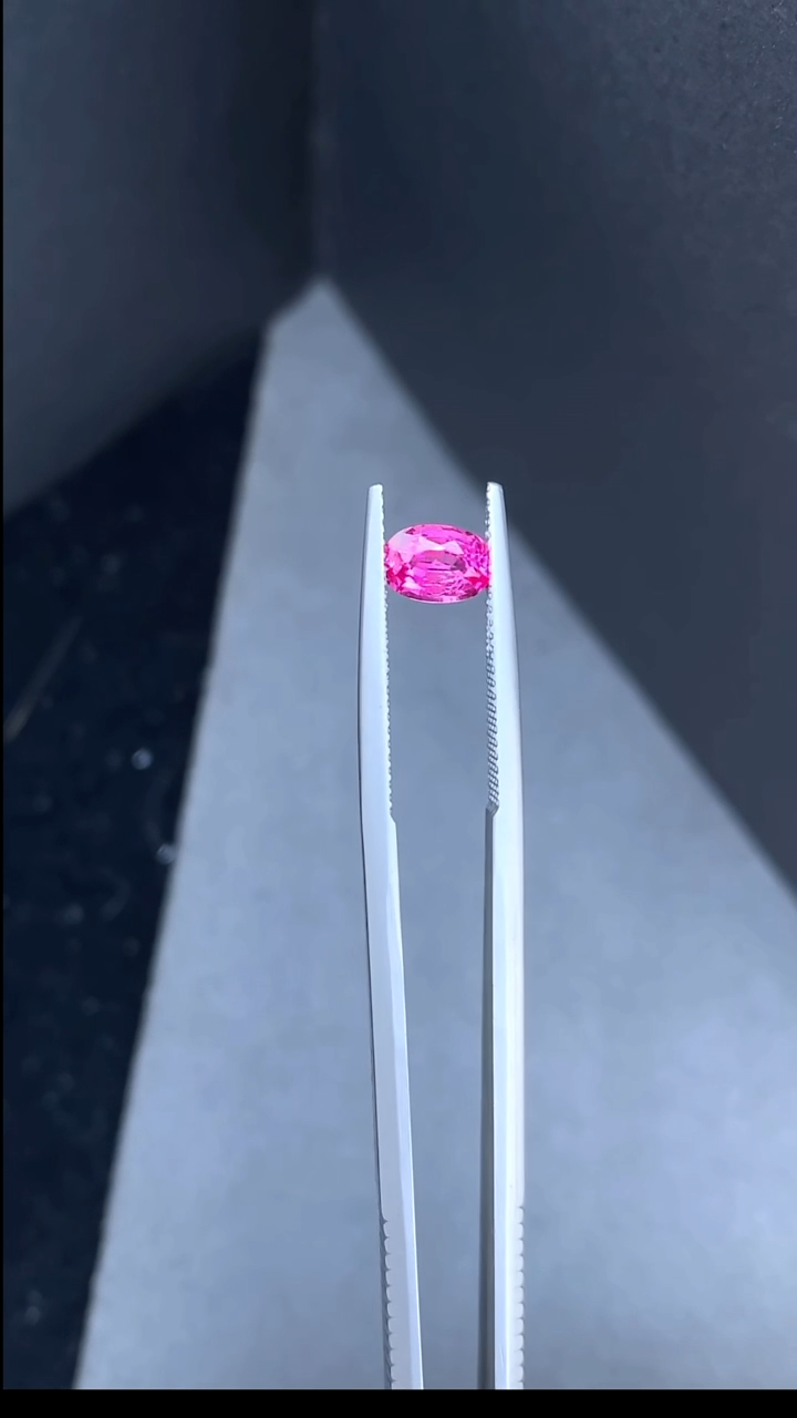 裸石未镶嵌尖晶石92分