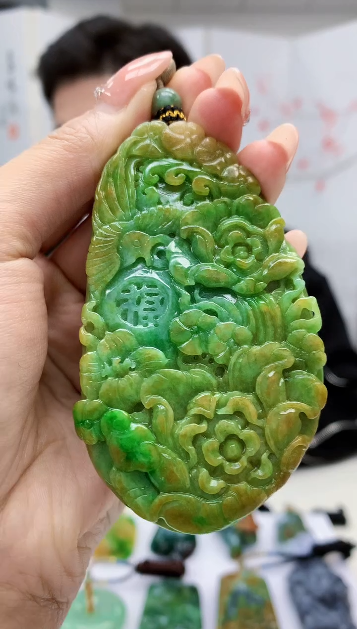 【闪购商品】定制翡翠未镶嵌4917MM-毛货挂件102