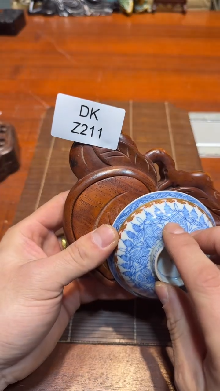 瓷片汕*哈哈哈哈哈211