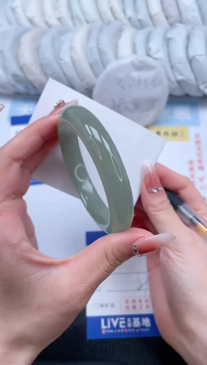 【闪购商品】石英质玉手镯未镶嵌T51-59