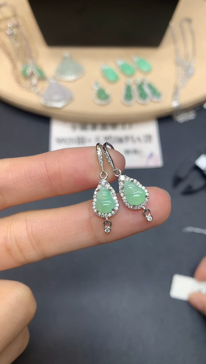 【闪购商品】翡翠耳饰银S925镶嵌葫芦【多样性发其一】