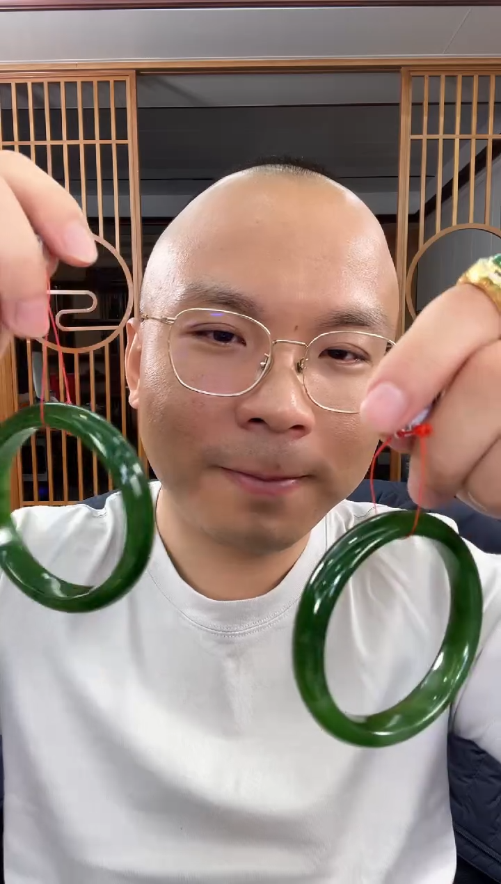 【闪购商品】和田玉手镯未镶嵌俄七碧玉 57+圈 多样性发一