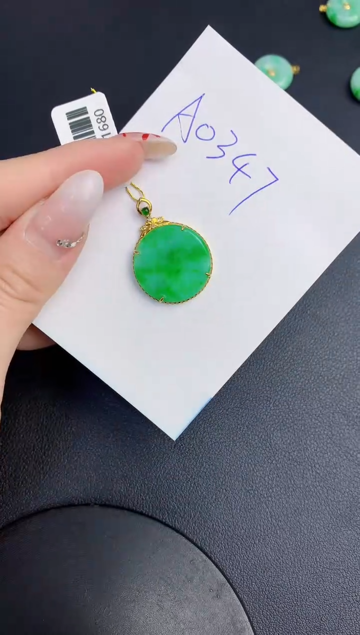 【闪购商品】翡翠颈饰18K金镶嵌0000000000