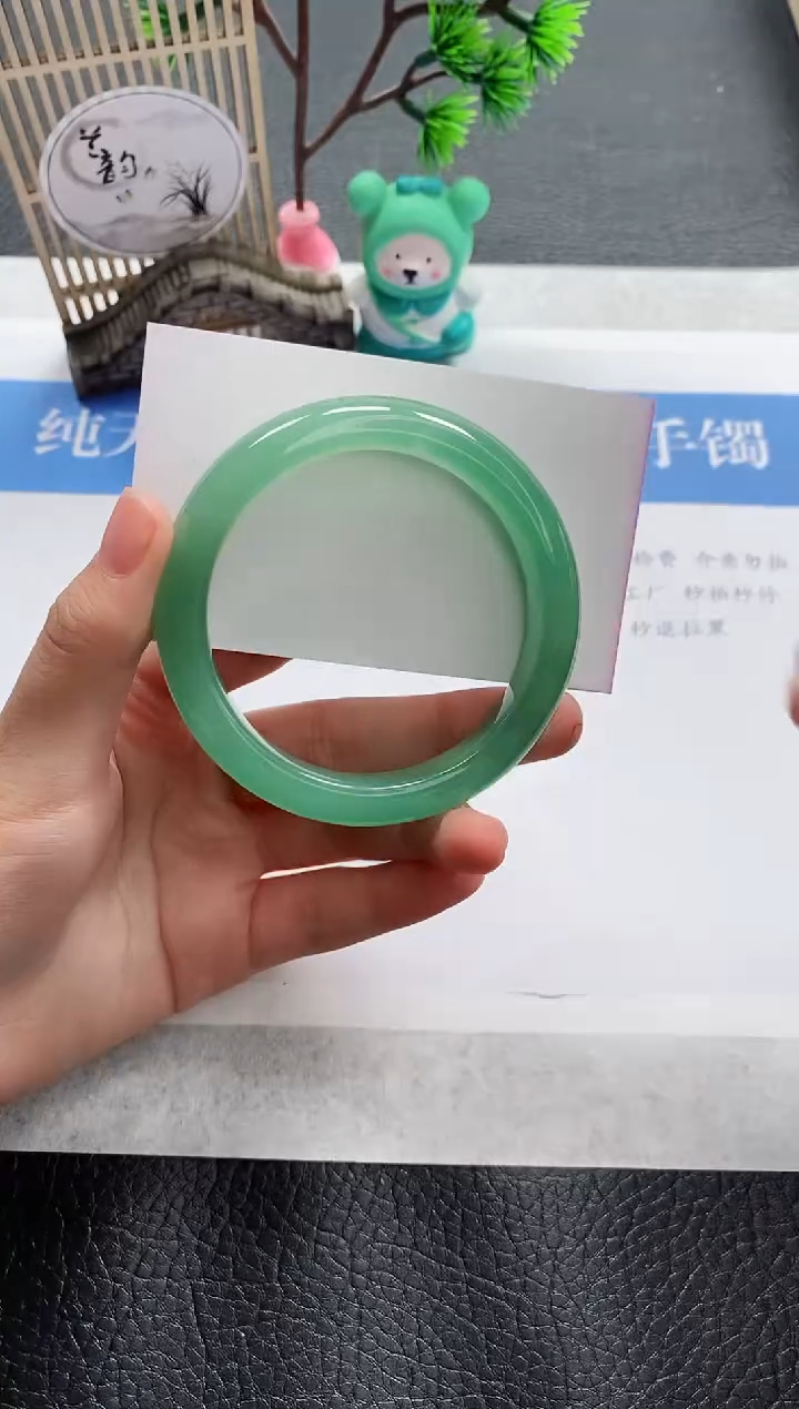 【闪购商品】石英质玉手镯未镶嵌D15-56+