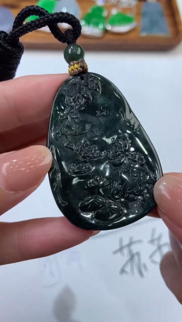 【闪购商品】翡翠未镶嵌颈饰2206767