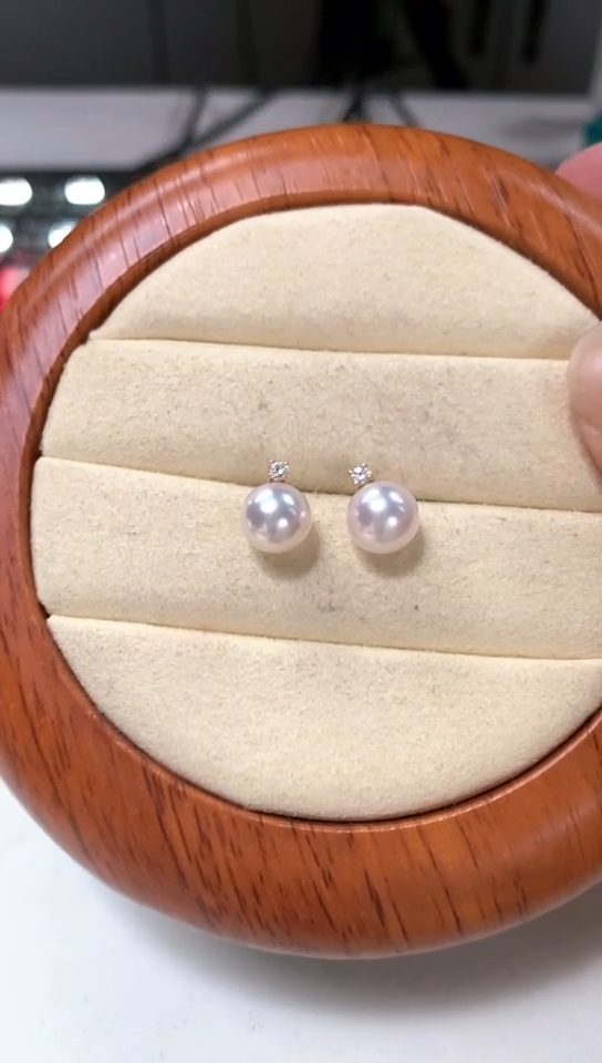 【闪购商品】海水珍珠耳钉18K金镶嵌王妃耳钉