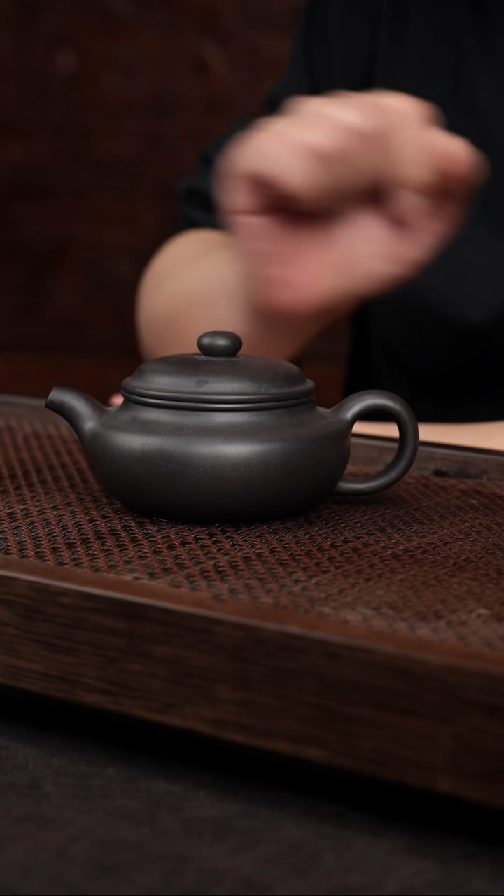 【闪购商品】紫砂茶壶黑料扁腹
