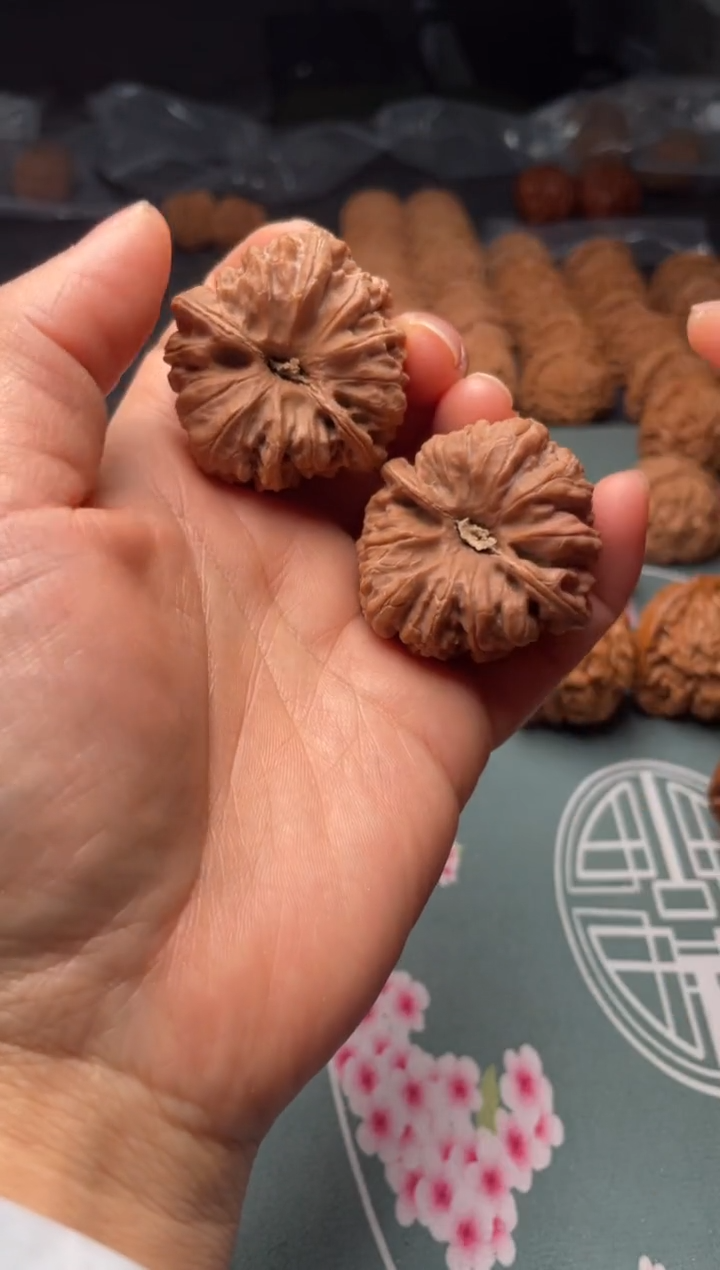 把件文玩核桃w51 凹底   40尺