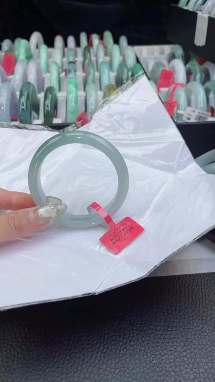 【闪购商品】翡翠手镯未镶嵌翡翠手镯