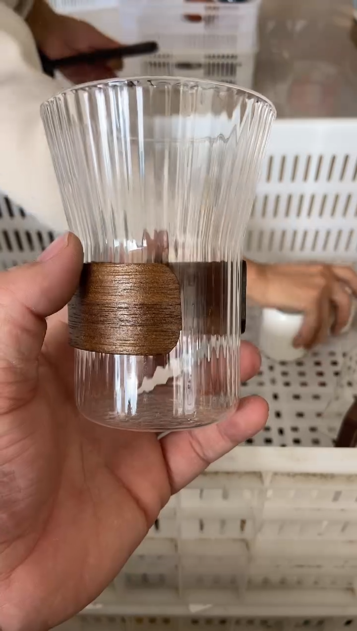 杯无运费险有瑕疵的摄影的产品有使用过的痕迹有点脏介意勿拍