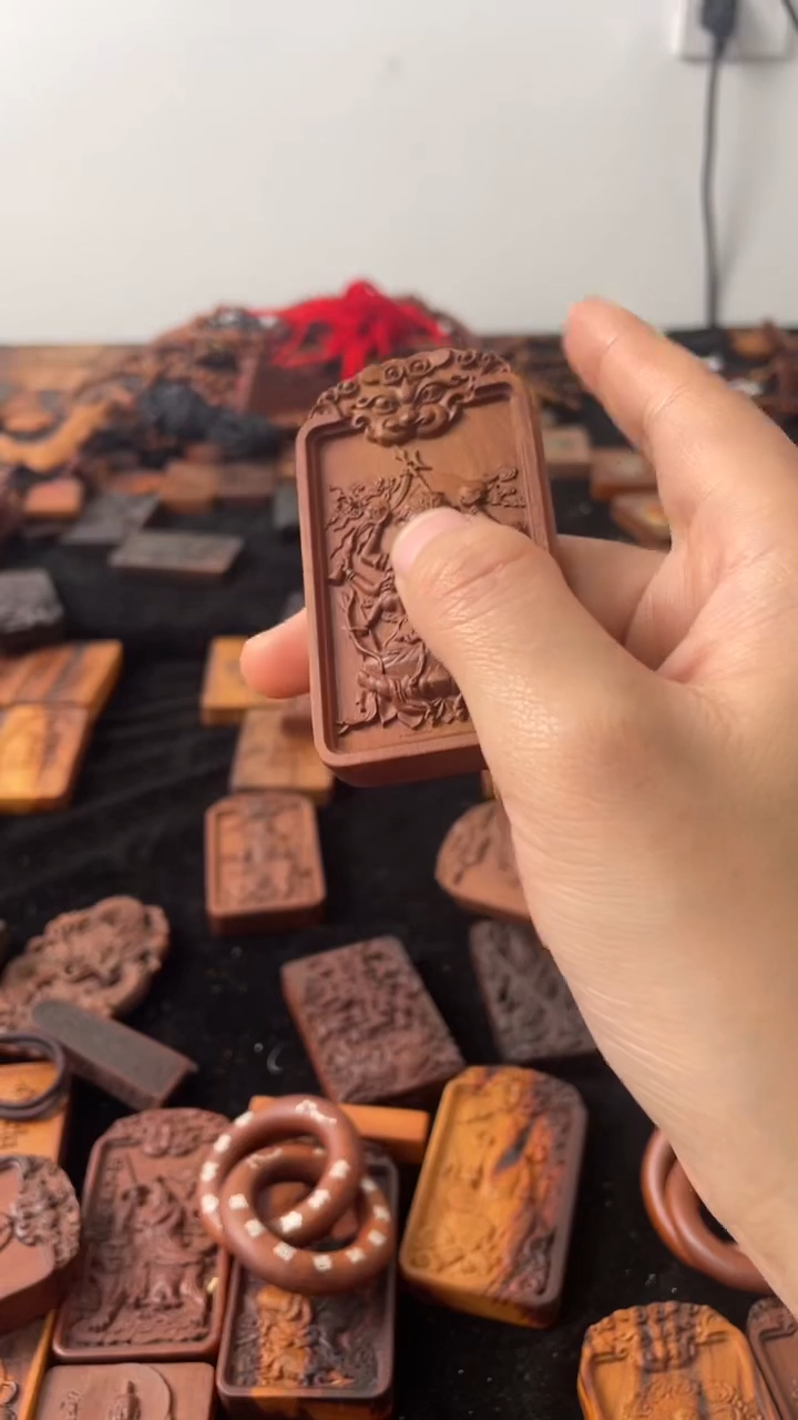 【闪购商品】木枣木斗姆元君吊坠