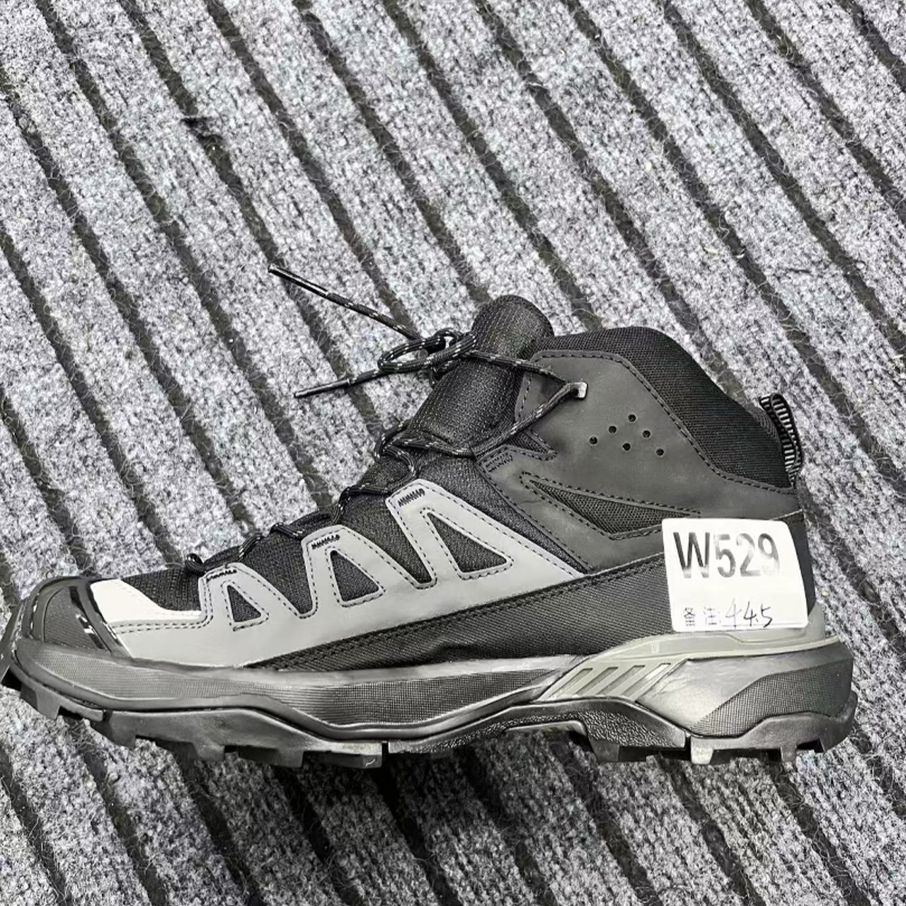 男女户外休闲鞋w529