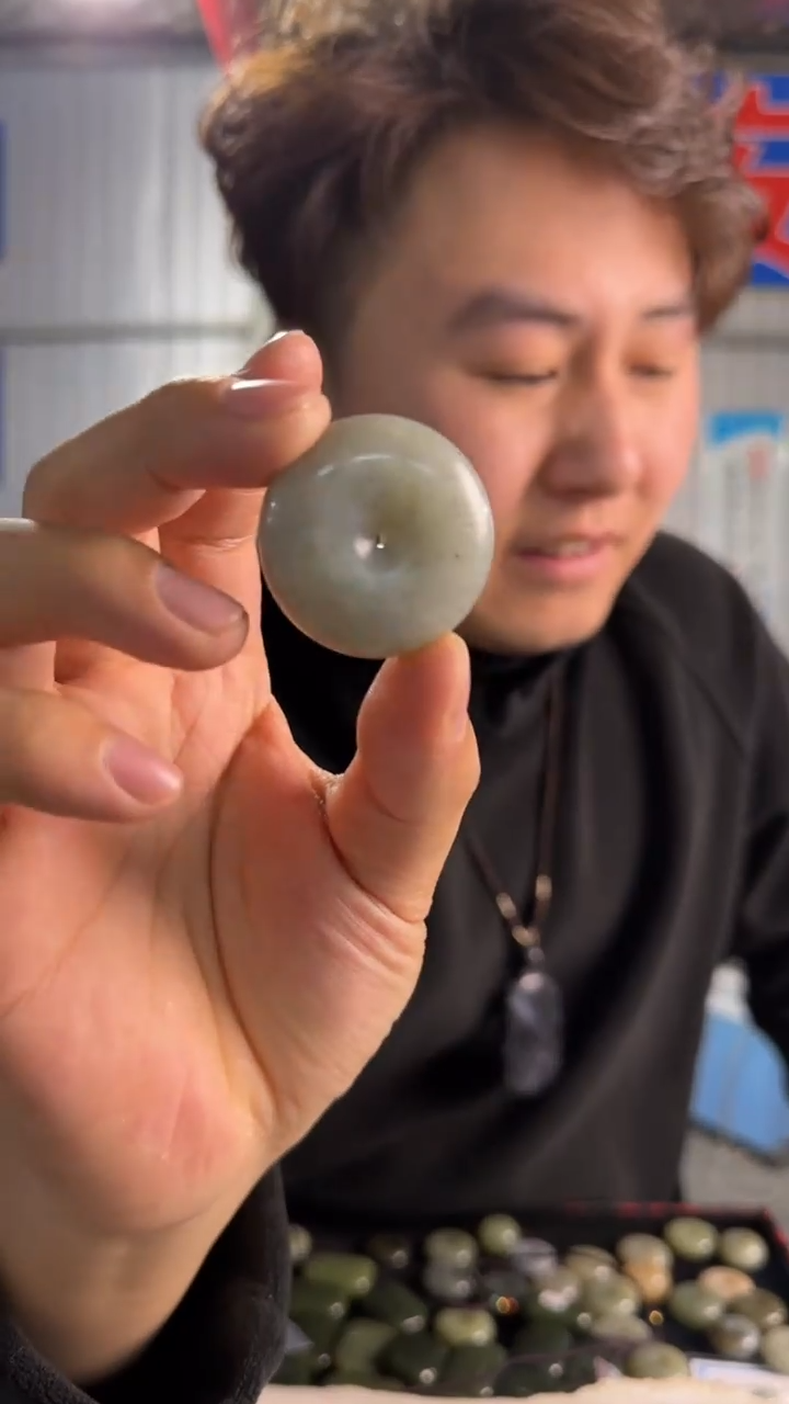 【闪购商品】和田玉吊坠未镶嵌吊坠