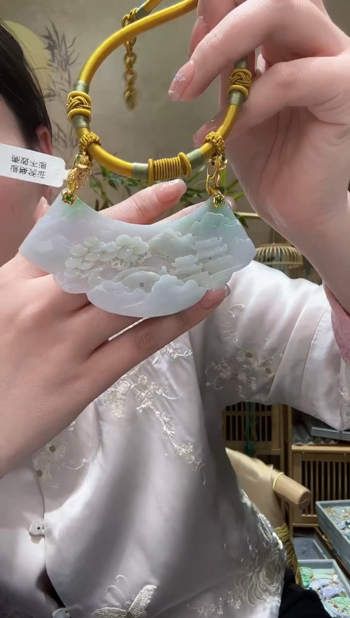 【闪购商品】翡翠颈饰未镶嵌吊坠