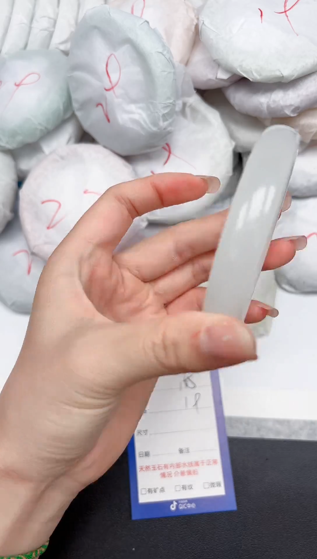 未镶嵌手镯石英质玉165/62.5