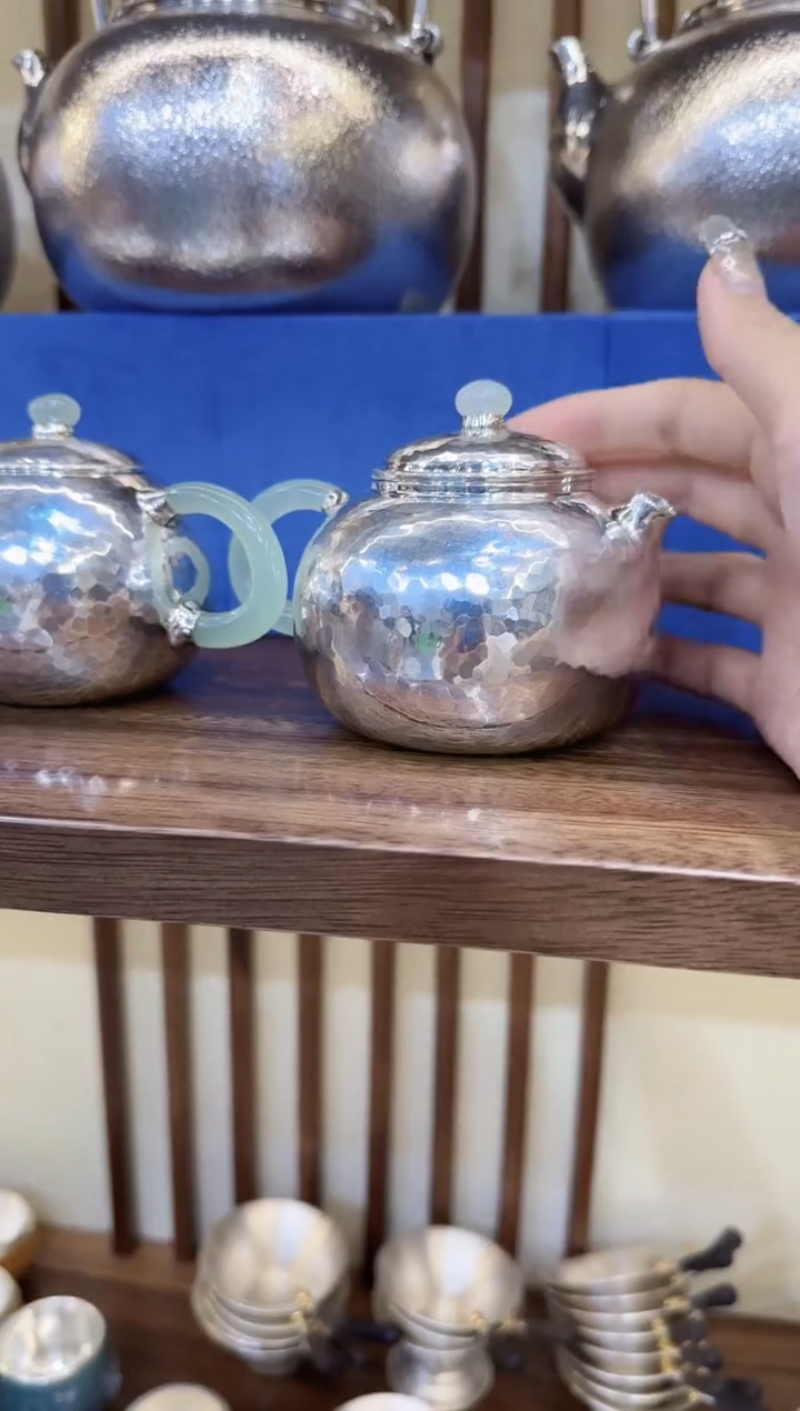 足银999 纯银茶壶一个