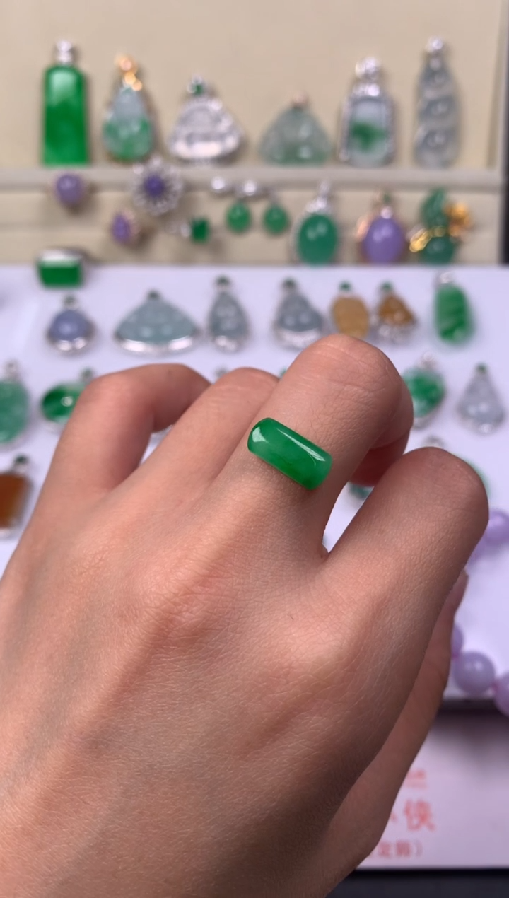 未镶嵌定制翡翠裸石（镶嵌定制）