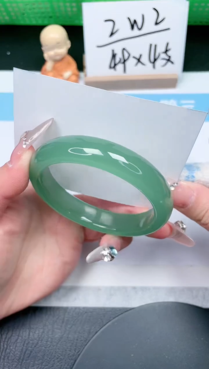 【闪购商品】石英质玉手镯未镶嵌189-58