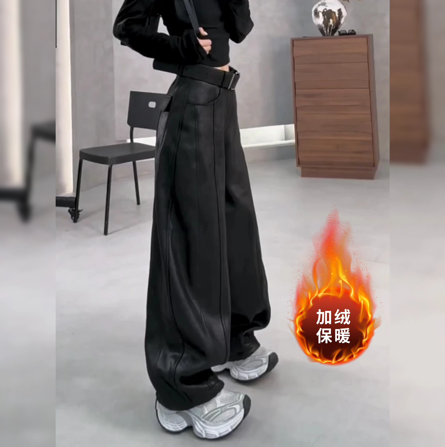 欧货时髦设计兜盖皮裤女2025秋冬新款加绒大码胖mm宽松显瘦阔腿裤