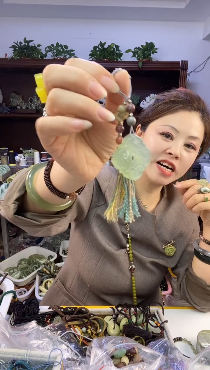 未镶嵌蛇纹石玉链多样性随机发一