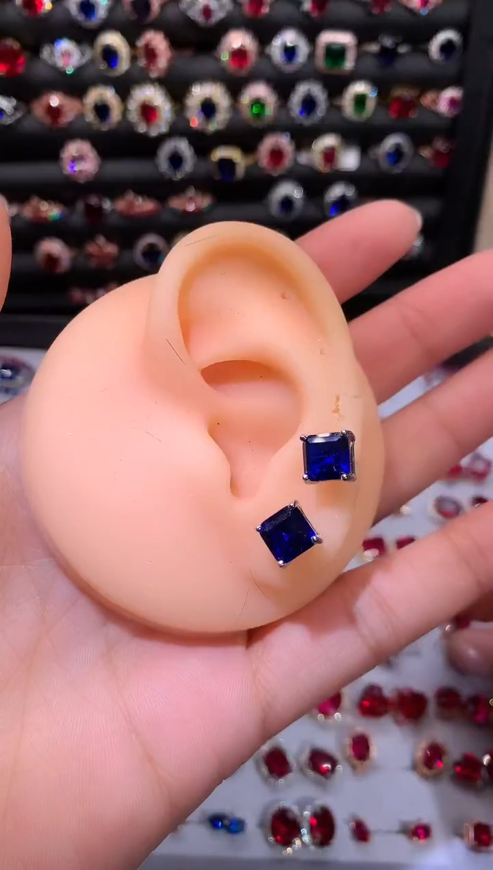 【闪购商品】蓝宝石耳饰银S925镶嵌7