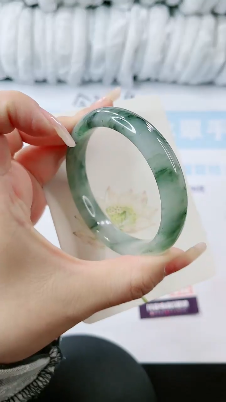 【闪购商品】石英质玉手镯未镶嵌 多样性发货V35