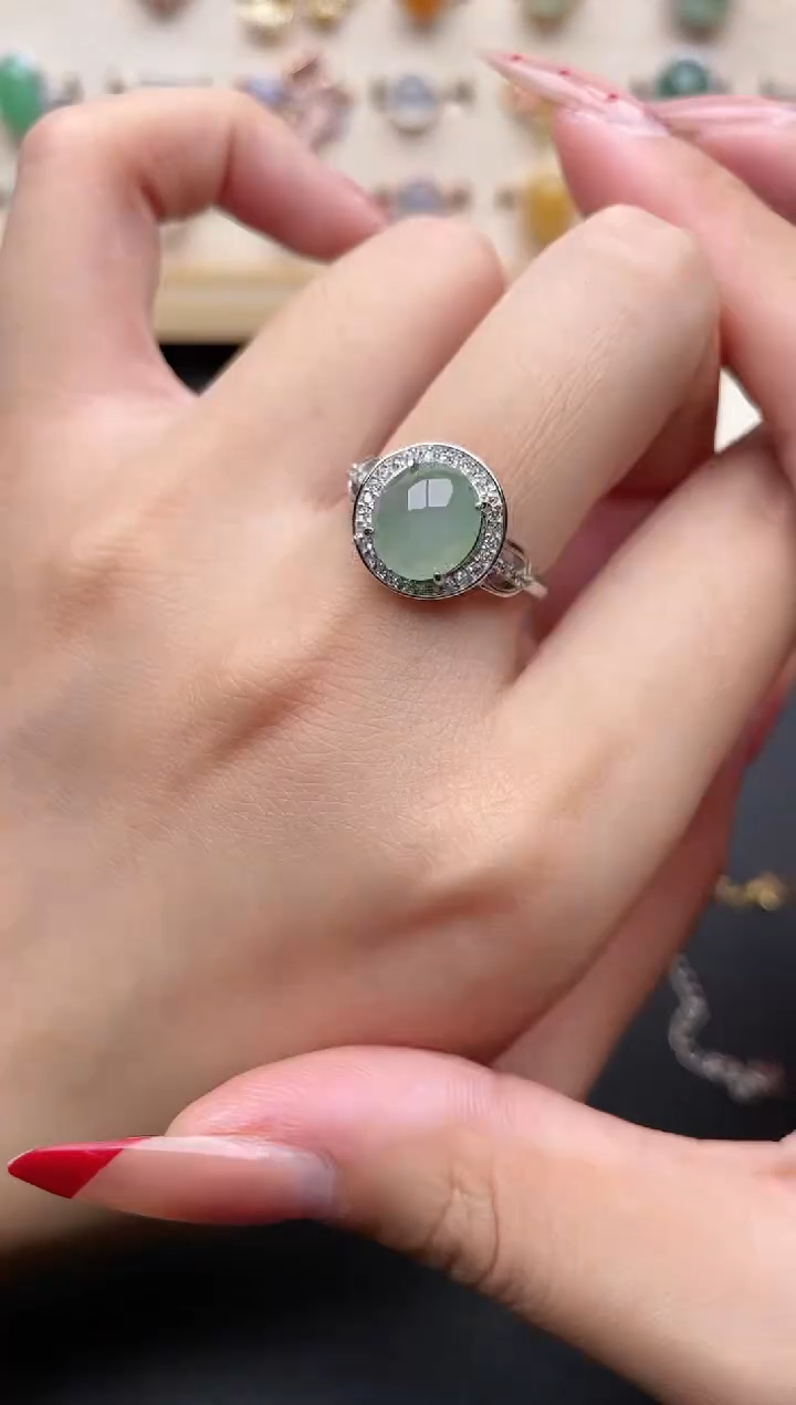 【闪购商品】翡翠戒指银S925镶嵌一物一证一礼盒