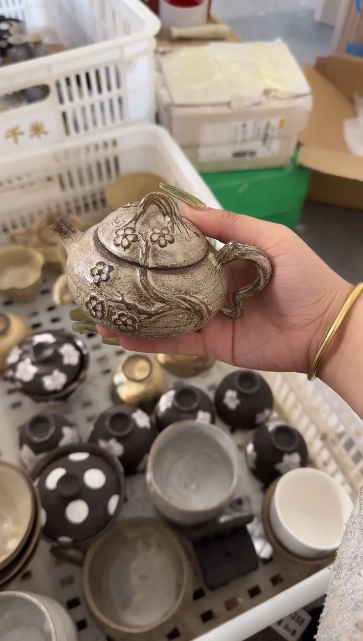 瓷片手作满工粉引花花壶