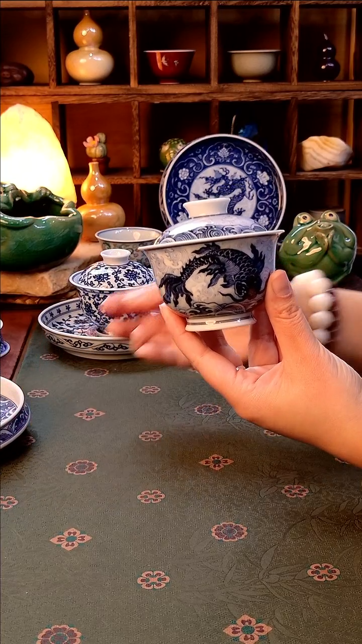 【手工手绘大鱼海棠盖碗】