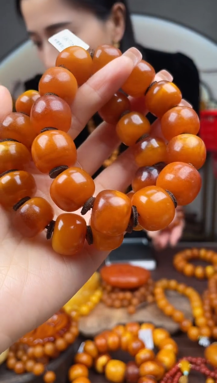 【闪购商品】琥珀裸石未镶嵌首饰 假1赔4 （多样性发货1件