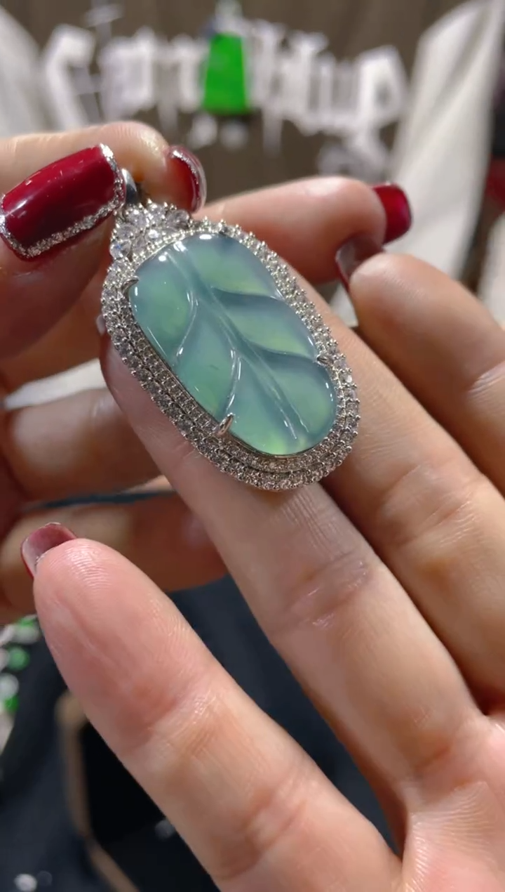 【闪购商品】定制翡翠未镶嵌天然A货翡翠假一罚四（多样性发货）