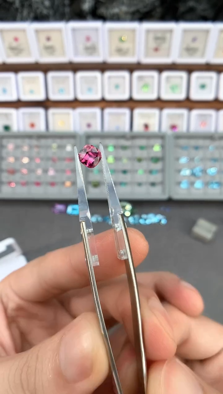 【闪购商品】定制碧玺裸石未镶嵌1.73ct
