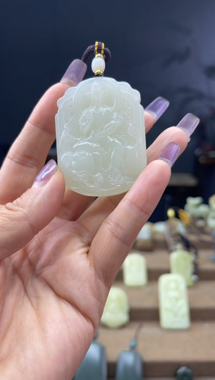 颈饰未镶嵌和田玉1