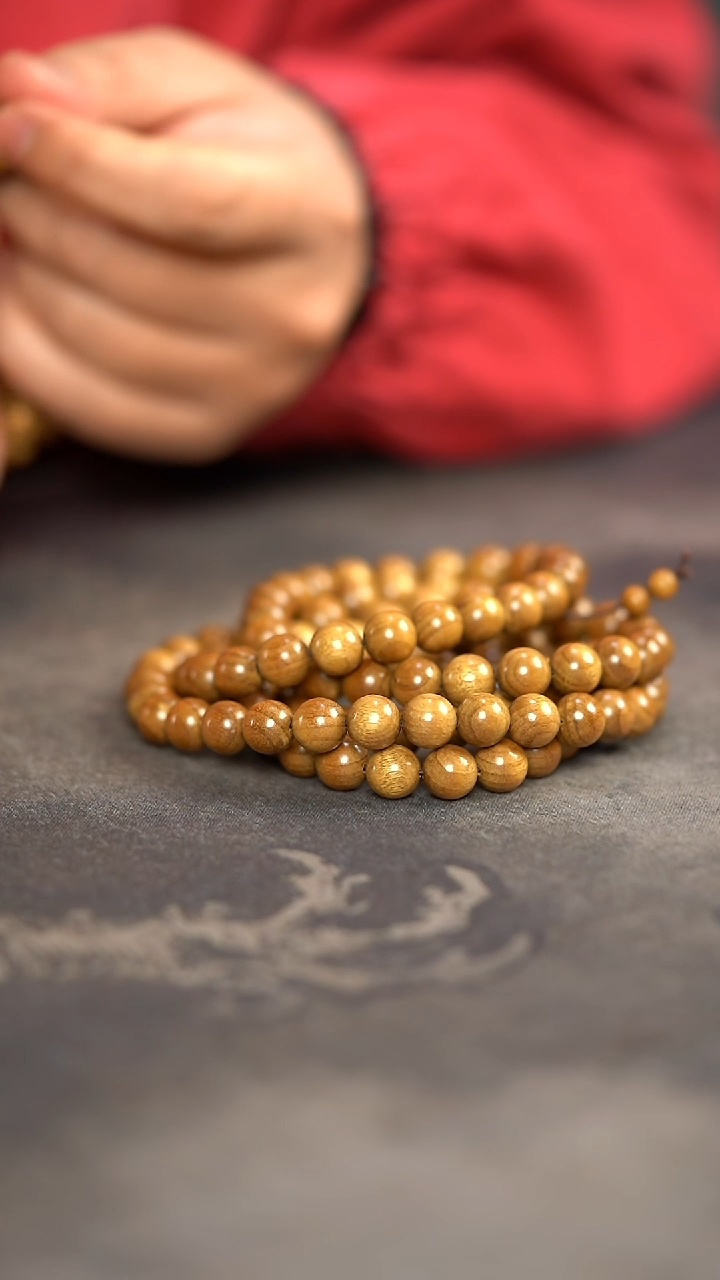 【闪购商品】金丝楠手串/手链阴沉黄料药香1.0*108多圈