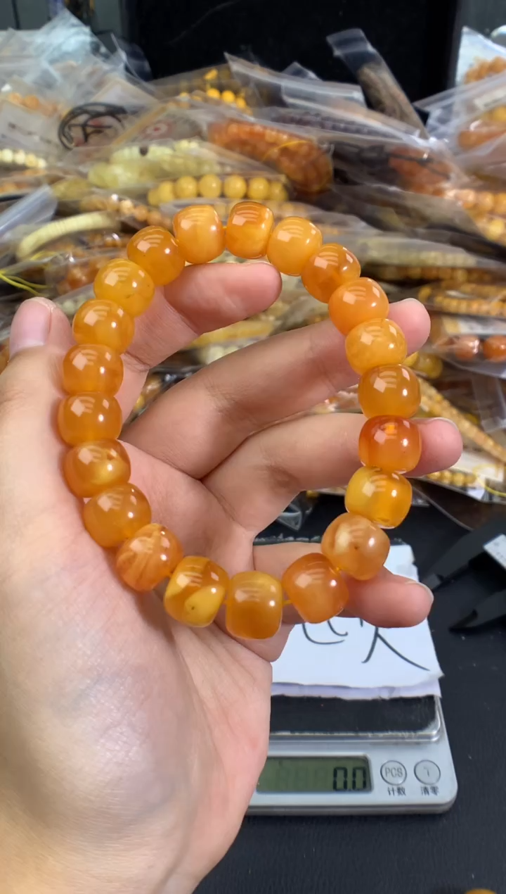 蜜蜡未镶嵌珠宝奇石1