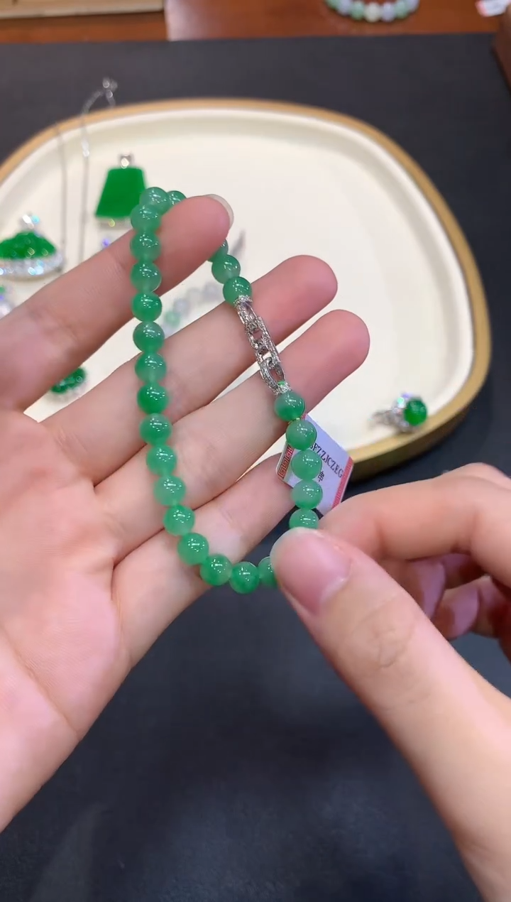 未镶嵌手串翡翠W227|25000