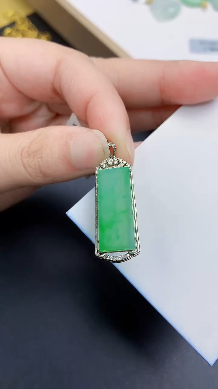 颈饰银S925镶嵌翡翠天然缅甸A货百元以上9元证书费自理
