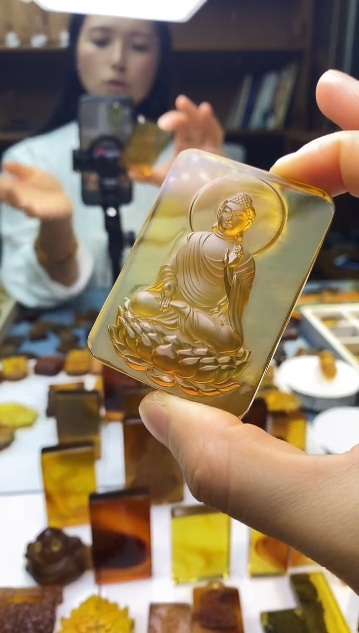 琥珀颈饰未镶嵌SN91-110（大日如来）