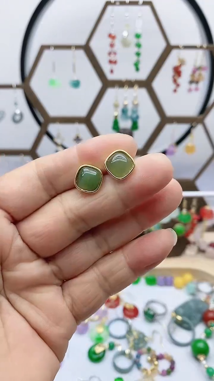 未镶嵌和田玉耳饰540