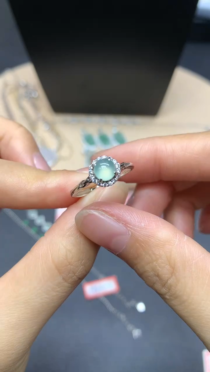 【闪购商品】翡翠戒指银S925镶嵌蛋面【无服务费】