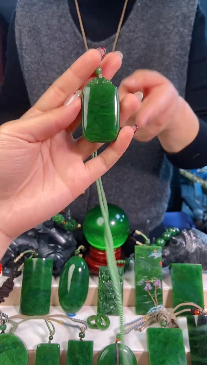 【闪购商品】和田玉挂件未镶嵌1