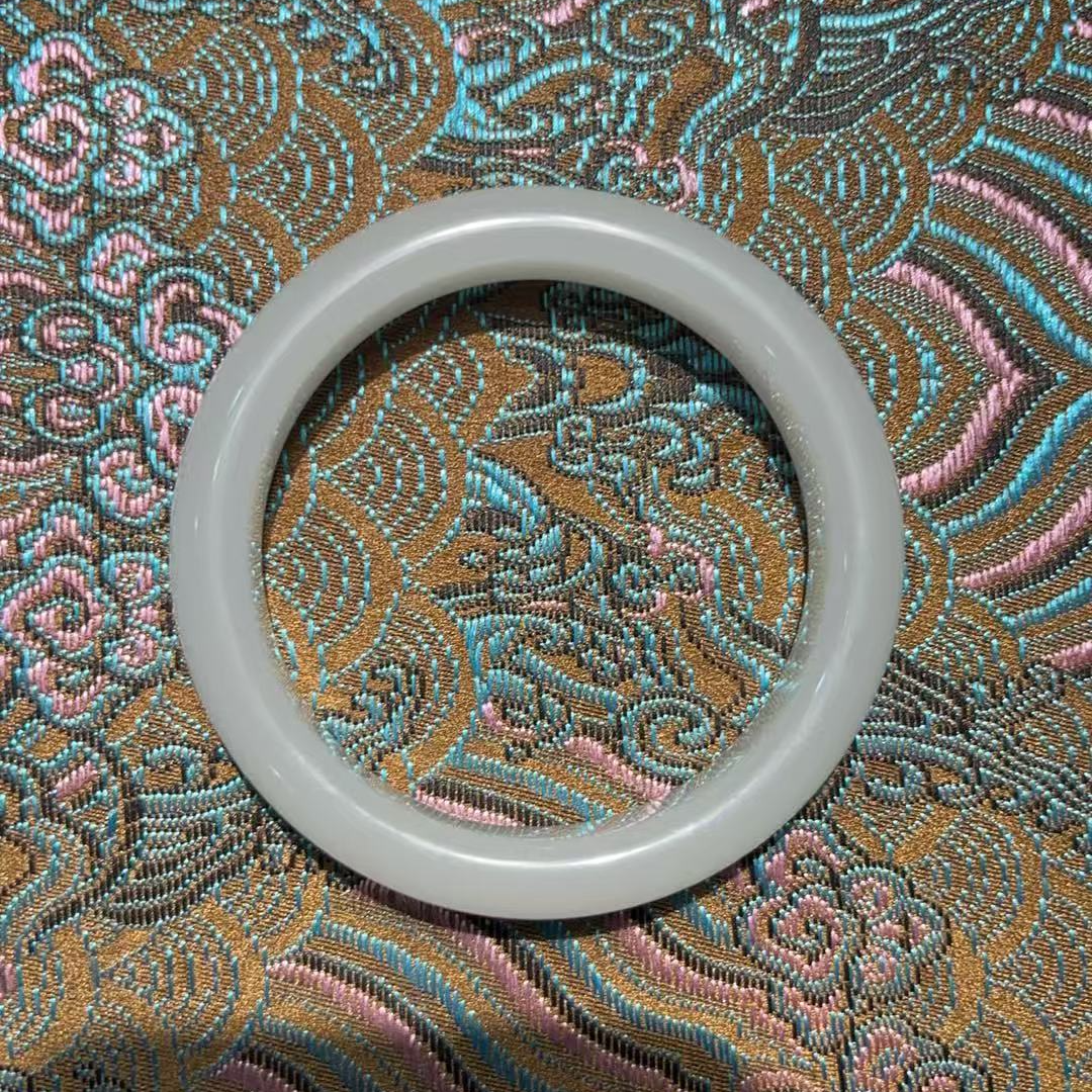 {闪购商品}策和田玉摆件三