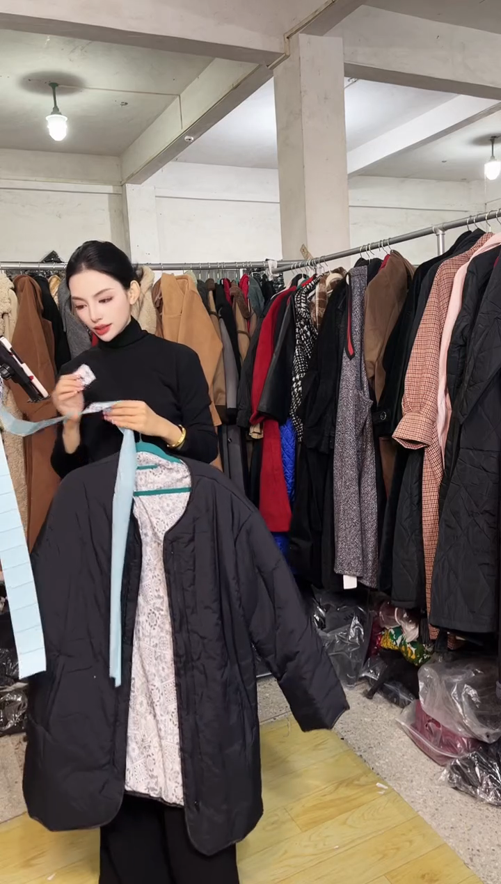 944闪购外套外披马甲打底裤子